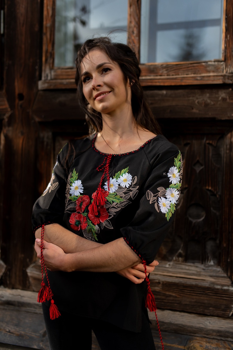 Black Ukraine embroidered blouse, Romanian embroidered blouse, Cotton top with floral embroidery, Blouse in boho style, Floral sweater