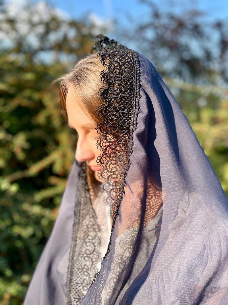 Navy blue catholic veil, Veil with black lace, Chiffon chapel veil for mass, Infinity mantilla, Dark color church veil, Midnight veil