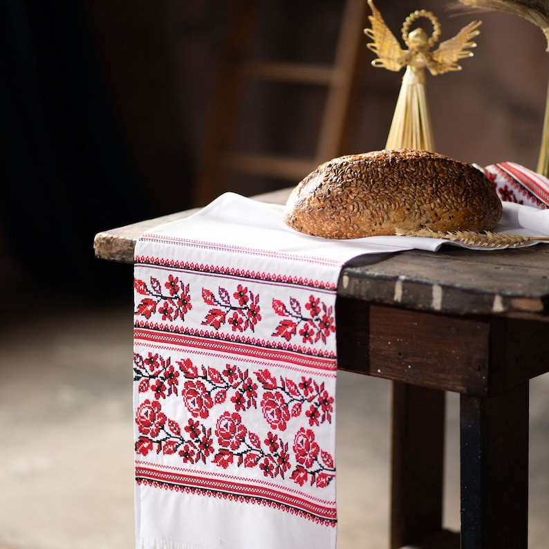 Embroidered Red Rose Bread Towel – Traditional Slavic Table Runner with Folk Cross-Stitch Pattern, Wedding or Holiday Ritual Cloth
