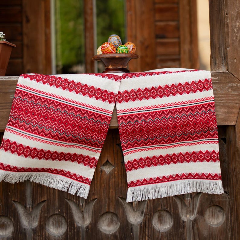 Milky rushnyk with red ornament, Embroidery rustic decor, Slavic stitch towel, Wedding rushnyk, Traditional rushnyk, Ukrainian souvenir